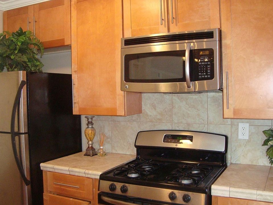 1st image of 4612 Greenholme Dr