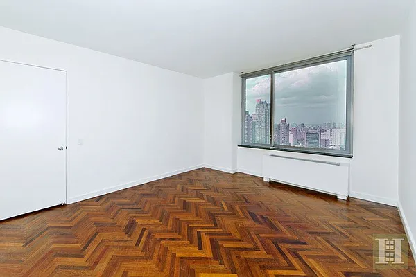 Rented by Halstead Real Estate | media 5