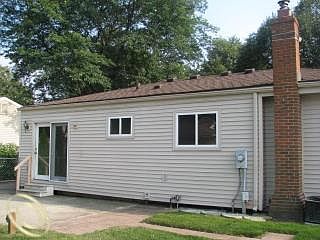 5th image of 13853 Bowling Green Dr