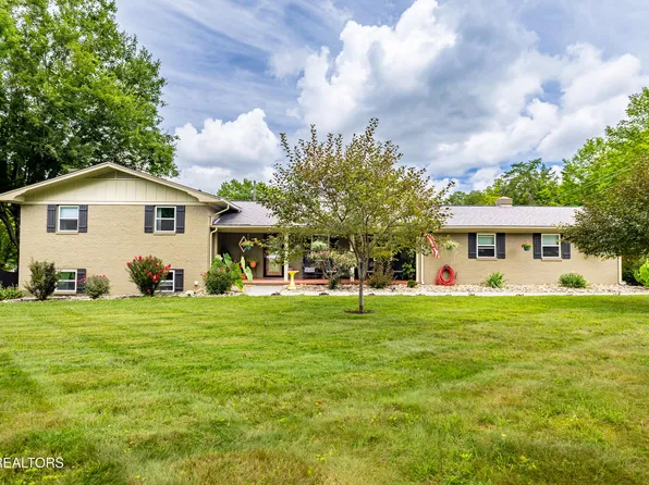 418 Belle Meade Dr, Maryville, TN 37803