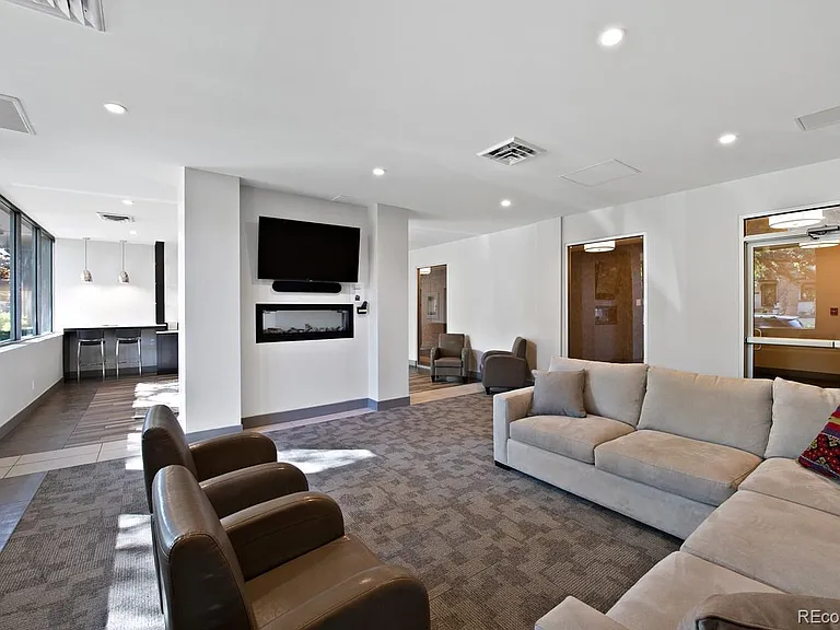 1313 N Williams St #501-1 — Photo 3
