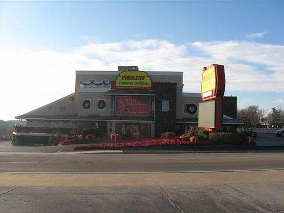 3rd image of 3010 W State Highway 76