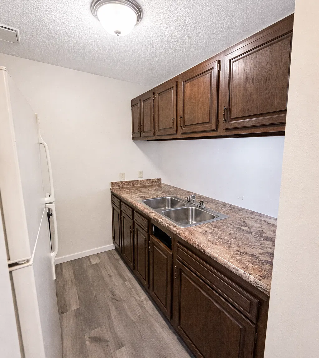 Studio, $850 — Photo 2