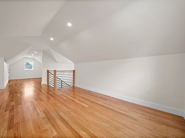 11 Jasset St #11 — Photo 39
