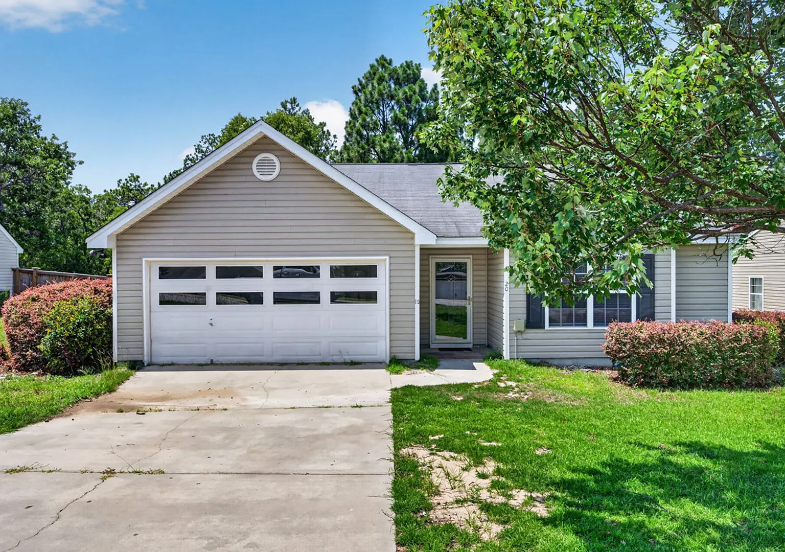 Beautiful home in Elgin — Photo 1