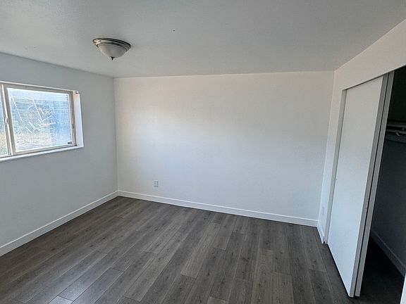 5th image of 521 W Tiffany Town Dr #3