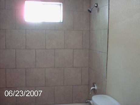 3rd image of 914 Canton