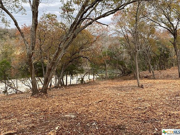 4th image of 653 Creekside Dr