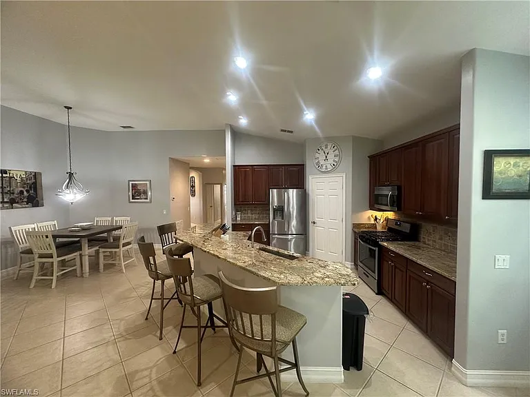 2004 Tarpon Bay Dr N #201 — Photo 15