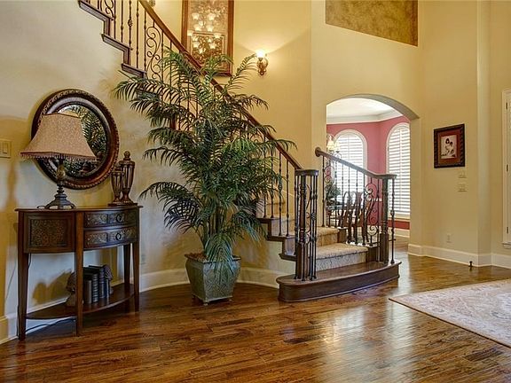 3rd image of 11154 Yorkshire Ln