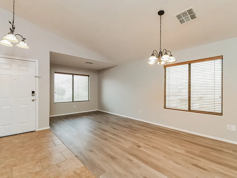 45734 W Dirk St — Photo 7