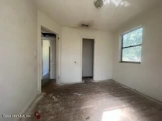 4th image of 1280 WAINWRIGHT Drive