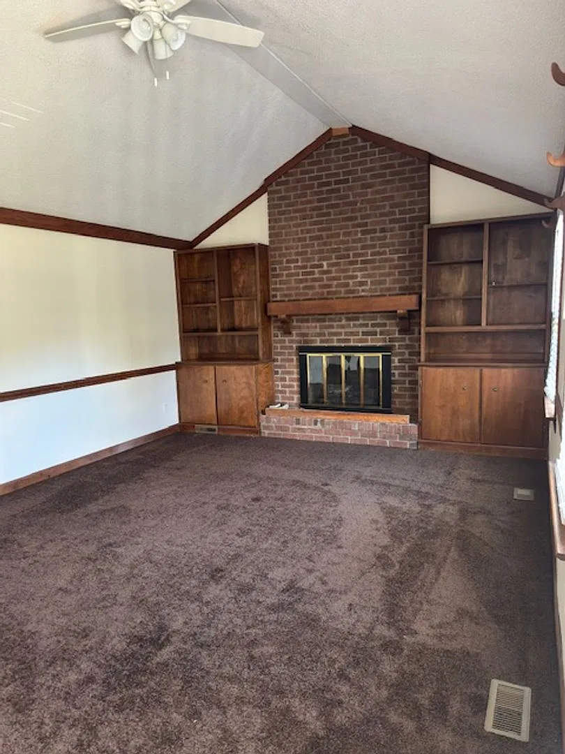 1505 Homestead Road — Photo 3