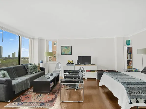 575 Main St APT 1611, New York, NY 10044