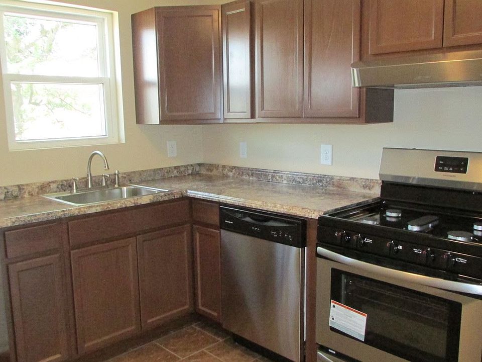 1st image of 302 S Broad St APT 2