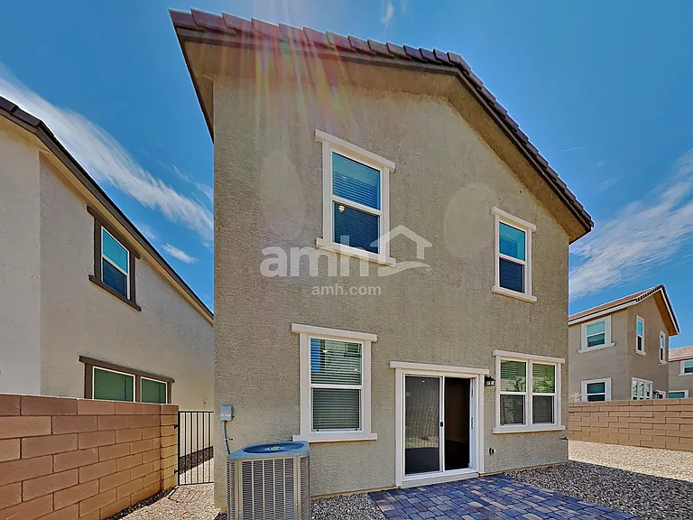 1510 Golden Hour Ave — Photo 23