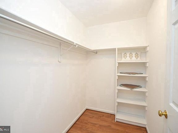 5th image of 7880 Waverley Mill Ct Unit 2