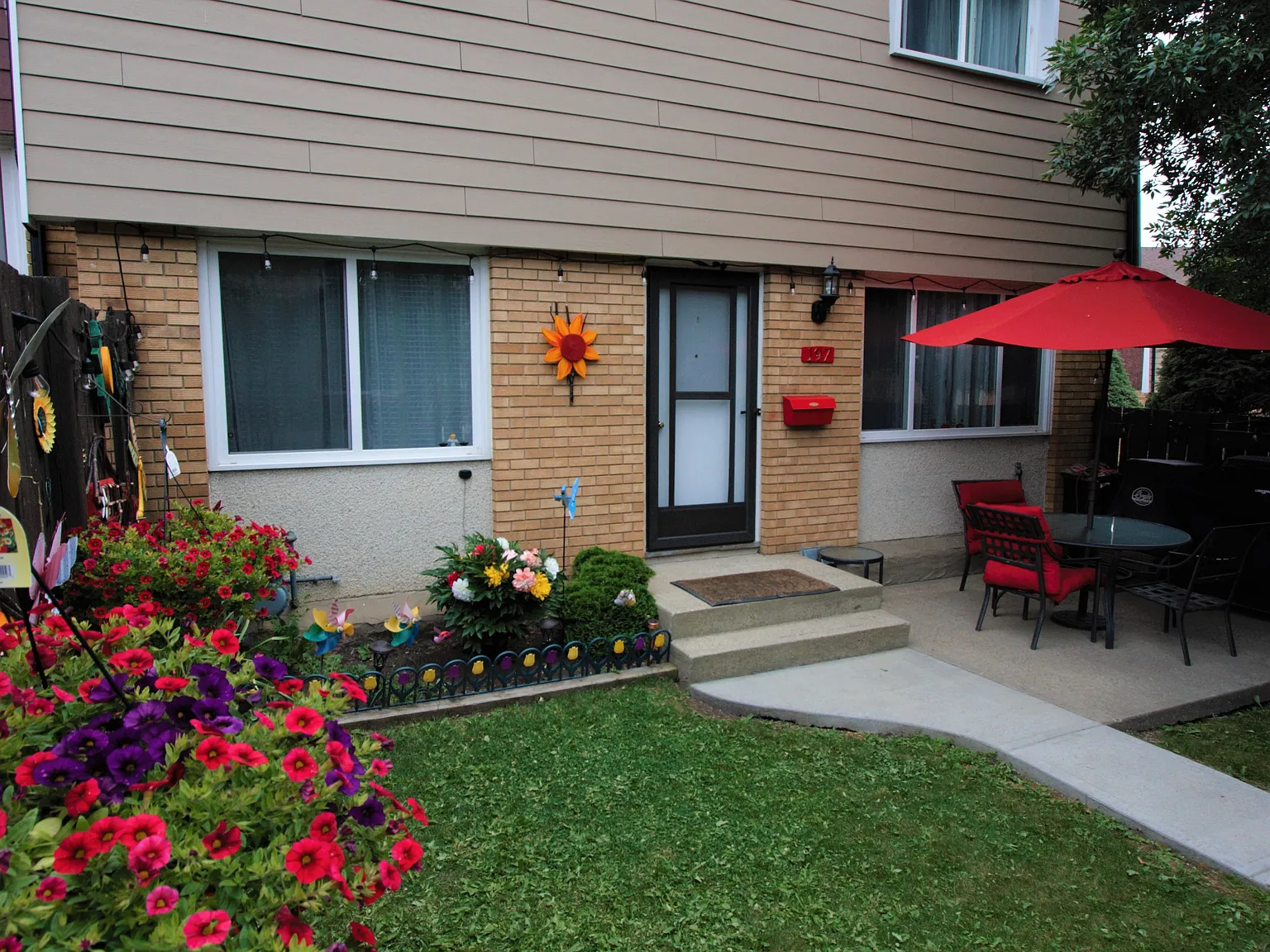 Creston Place — Photo 2