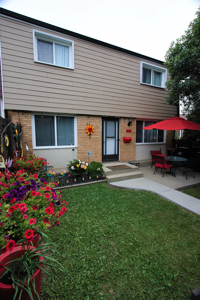 Building Photo - 231 A Creston Pl NW #56-144