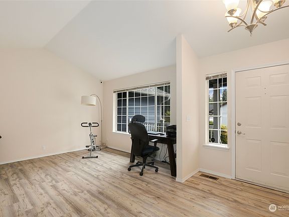 3rd image of 8803 109th Street SW