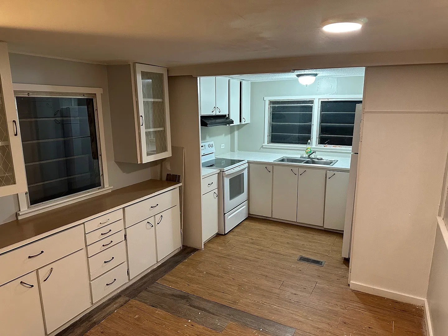 115 N Topeka St — Photo 4