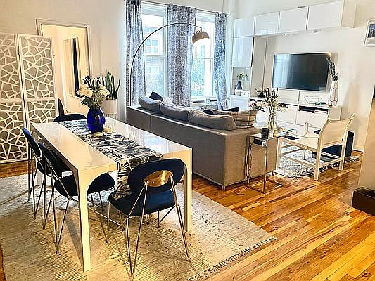 2nd image of 157 W 75th St APT 2B
