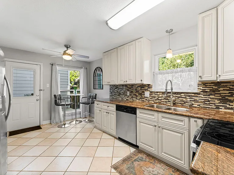 71 Hideaway Dr — Photo 13