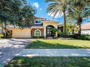 4083 W Lake Estates Dr, Davie, FL 33328