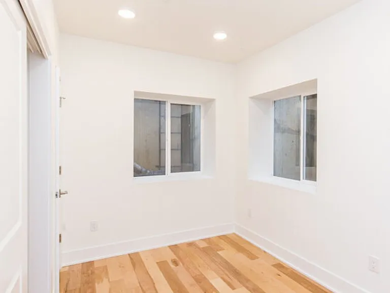 LUDLOW_4100 — Photo 62