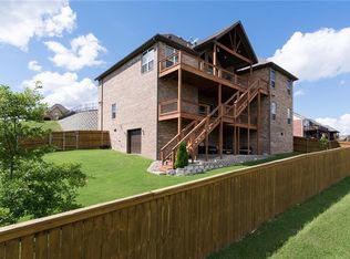 3502 NW Woodberry Ct, Bentonville, AR 72712
