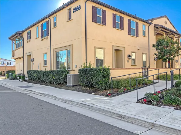 2888 E Berry Loop Privado #44, Ontario, CA 91761