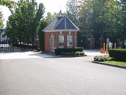 4th image of 1 Cambridge Dr