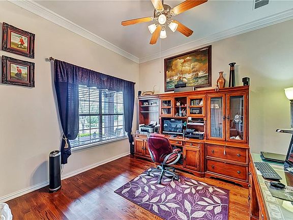 5th image of 1616 Harper Ln