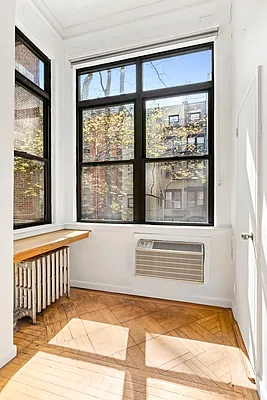 Sold by Weichert Manhattan Midtown | media 18