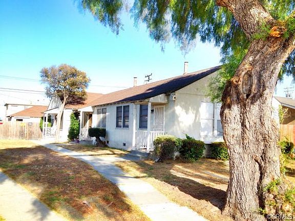 2nd image of 2118 Cabrillo Ave APT C
