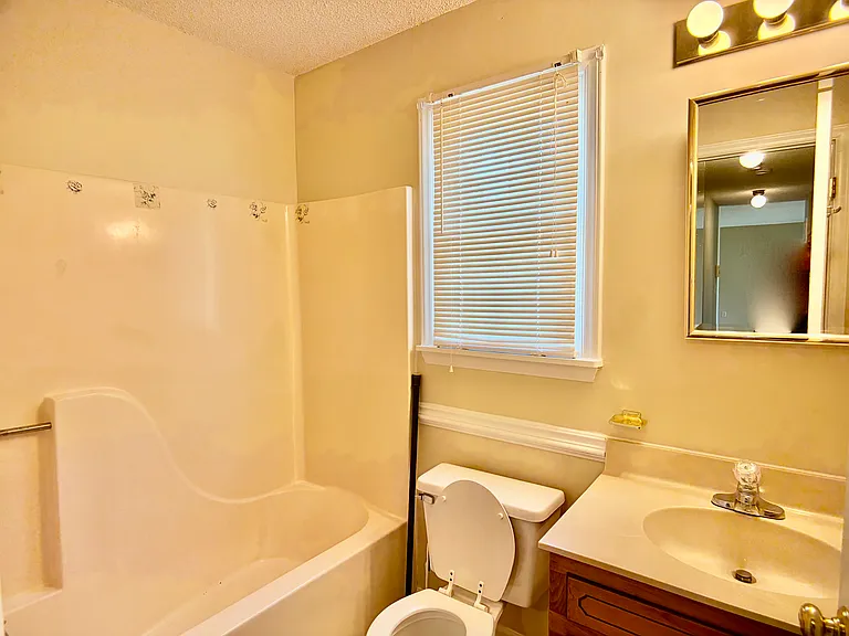 1086 Hickory Grove Church Rd — Photo 8