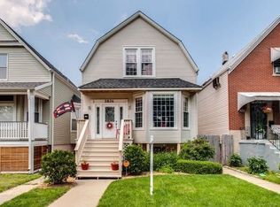 2834 W Henderson St #1, Chicago, IL 60618