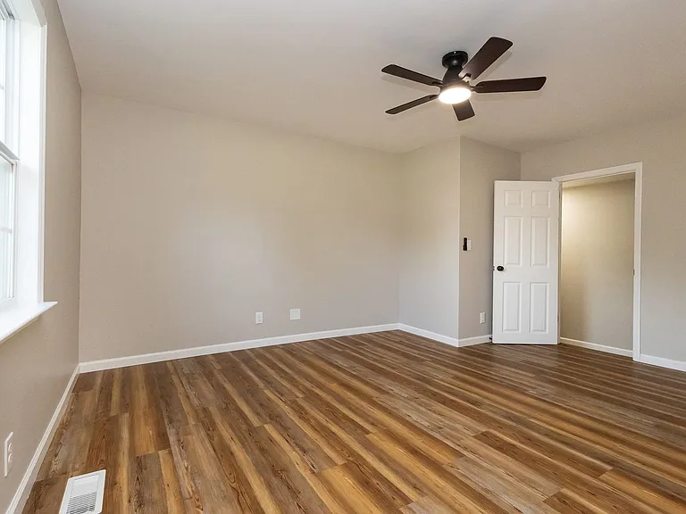 125 Anderson Rd — Photo 14