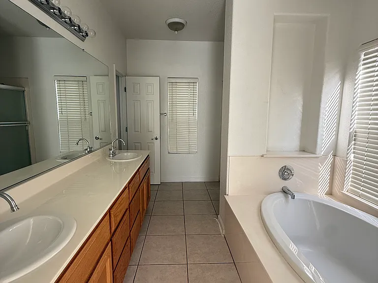 1631 Gillette Dr — Photo 17
