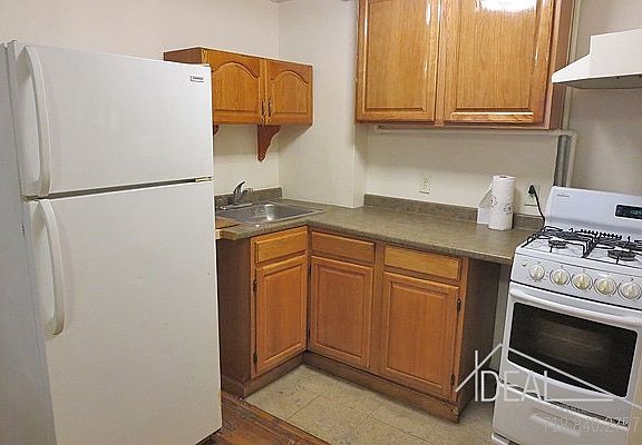 3rd image of 42 4th Ave #1