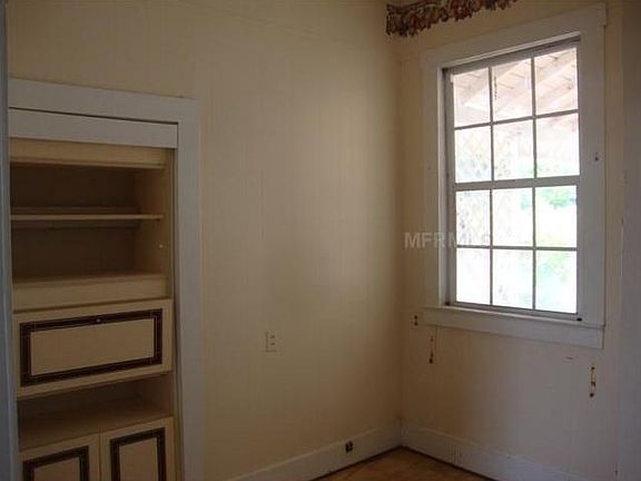 4th image of 621 E Cypress St