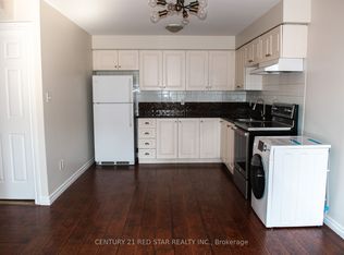 28 Victoria Ave N #206, Hamilton, ON L8L 5E1