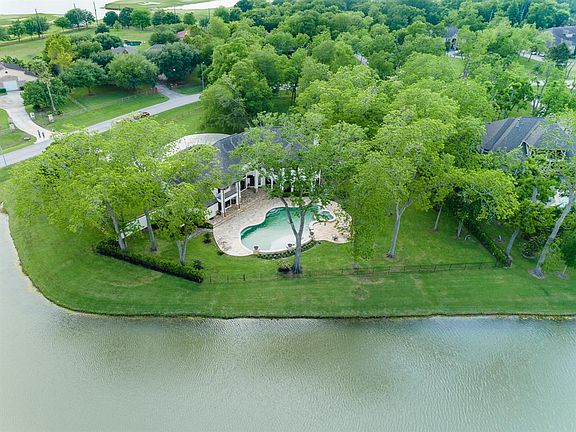 2nd image of 11911 Sendera Ln