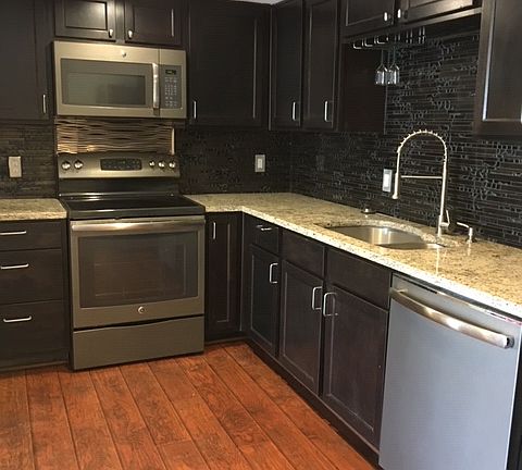 5th image of 6407 Chimney Creek Cir #B