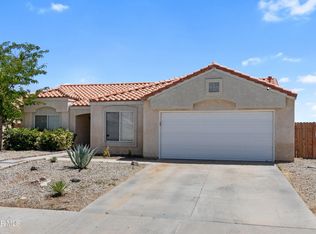3106 Old Country Ave, Rosamond, CA 93560
