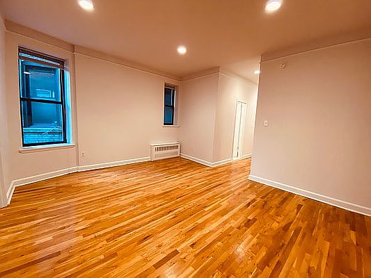 2nd image of 644 Amsterdam Ave #3P