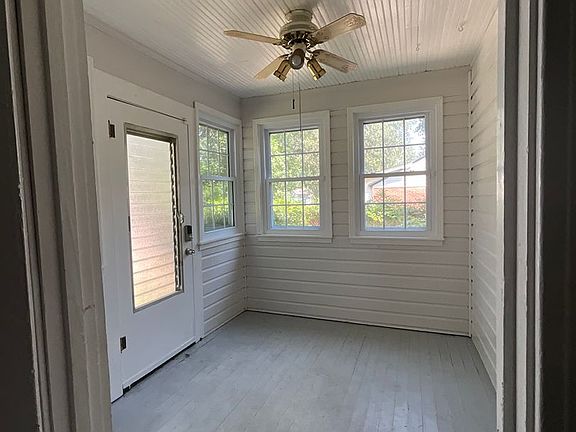 2nd image of 803 Marvin Ave