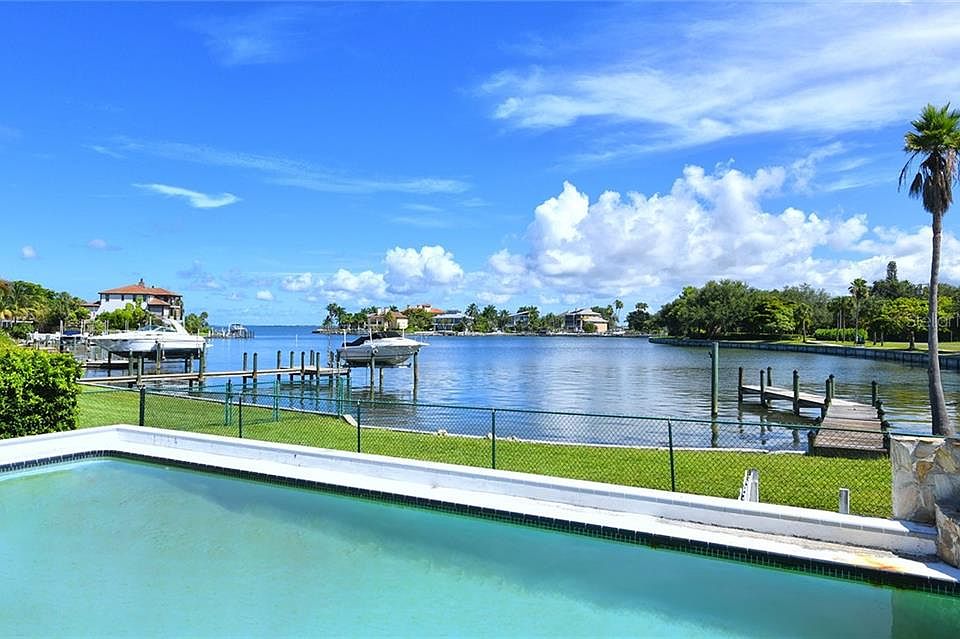 1st image of 387 S Shore Dr