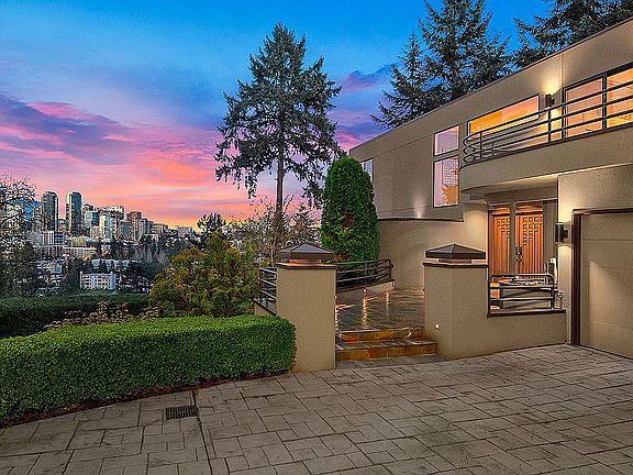 3rd image of 510 96th Ave SE