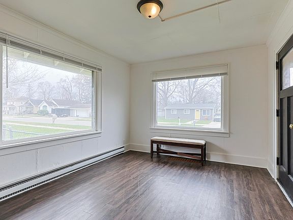 4th image of 2306 Mather Ave